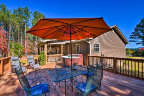 Ellijay Resort Cabin with Private Hot Tub, Mtn Views
